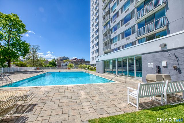 1 Strawberry Hill Avenue 7D, Stamford, CT 06902