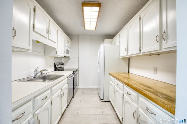 1 Strawberry Hill Avenue 7D, Stamford, CT 06902
