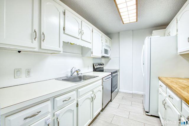 1 Strawberry Hill Avenue 7D, Stamford, CT 06902
