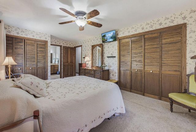 N79W15586 Deerfield TRAIL, Menomonee Falls, WI 53051