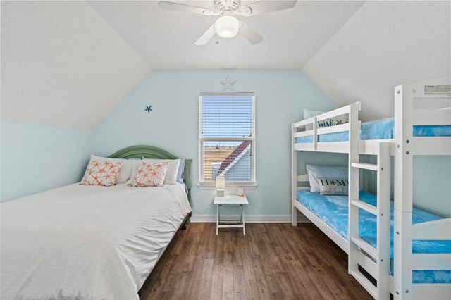 218 Sea Oats Drive, Surfside Beach, TX 77541