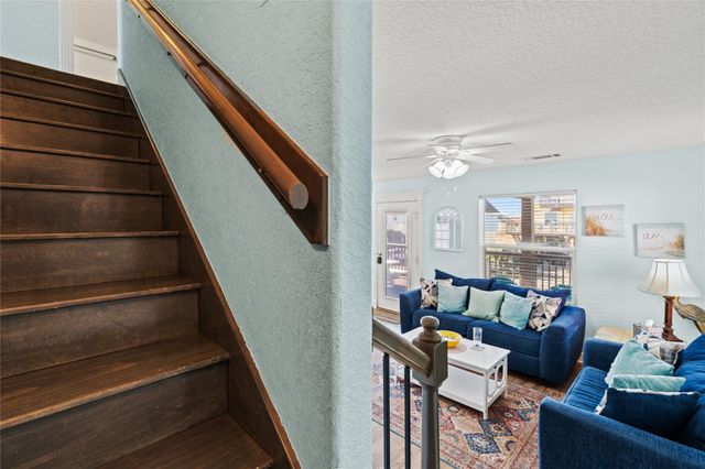 218 Sea Oats Drive, Surfside Beach, TX 77541