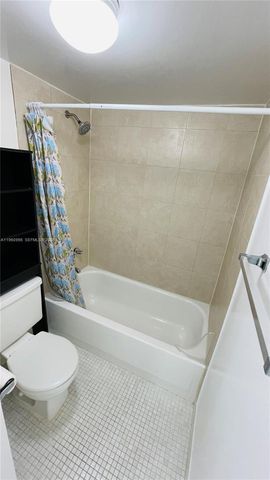 8350 Sands Point Blvd E204, Tamarac, FL 33321