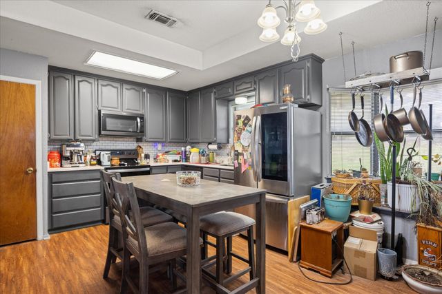 2708 Cedarhill Street, Granbury, TX 76048