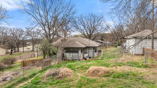 2708 Cedarhill Street, Granbury, TX 76048