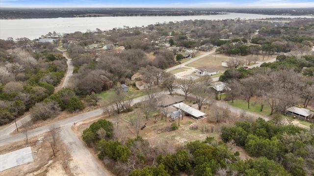 2708 Cedarhill Street, Granbury, TX 76048