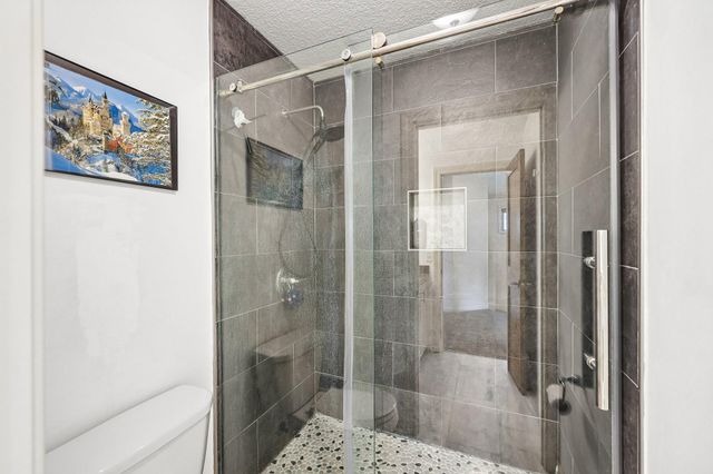 643 Parkside Court, Eagan, MN 55123