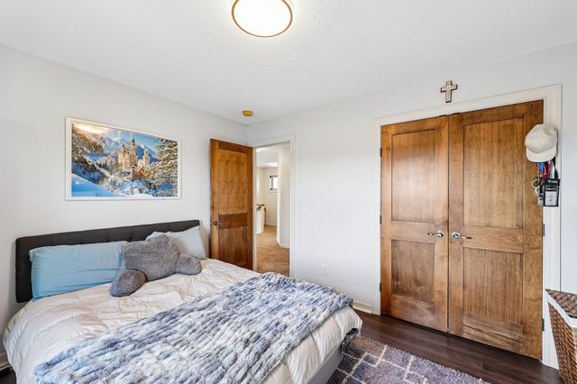 643 Parkside Court, Eagan, MN 55123
