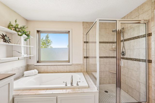 643 Parkside Court, Eagan, MN 55123