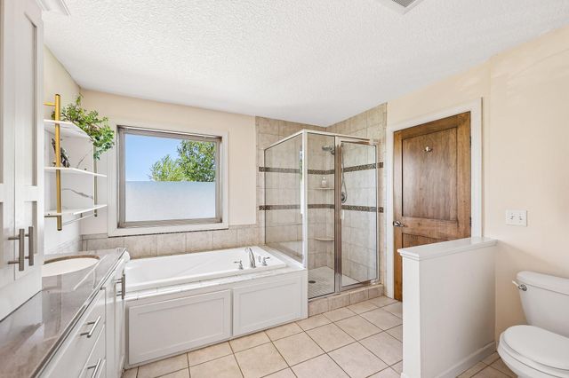 643 Parkside Court, Eagan, MN 55123