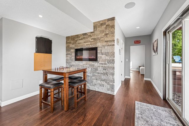 643 Parkside Court, Eagan, MN 55123