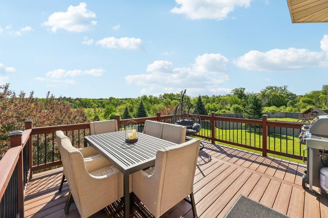 643 Parkside Court, Eagan, MN 55123