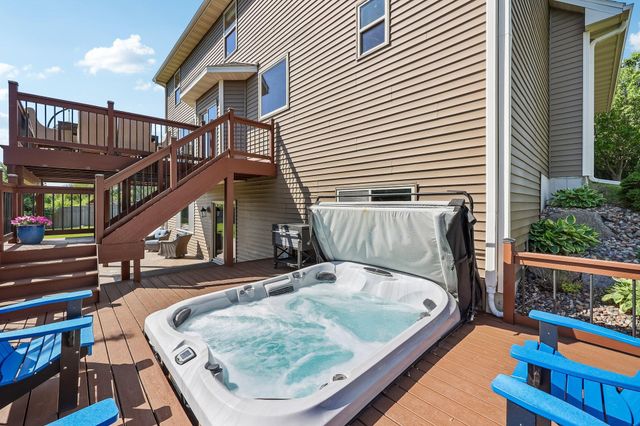643 Parkside Court, Eagan, MN 55123
