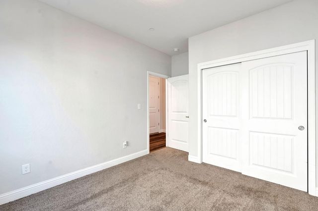 1109 Wasatch Dr, Madera, CA 93638