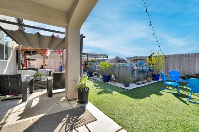 1109 Wasatch Dr, Madera, CA 93638