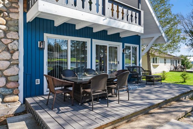 3140 Mingo Trail, Indian River, MI 49749