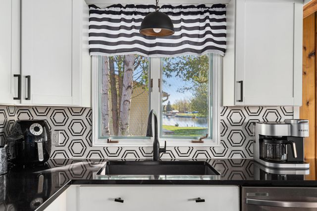 3140 Mingo Trail, Indian River, MI 49749