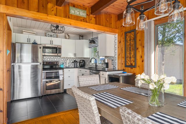 3140 Mingo Trail, Indian River, MI 49749