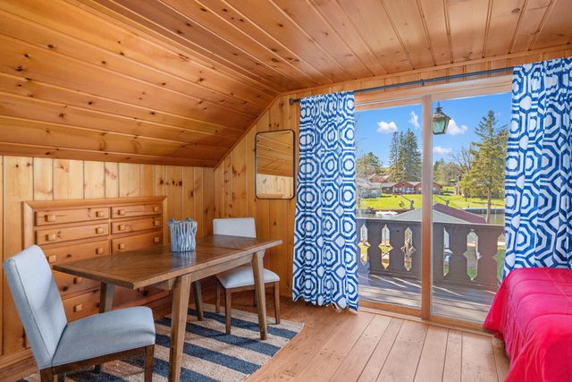 3140 Mingo Trail, Indian River, MI 49749