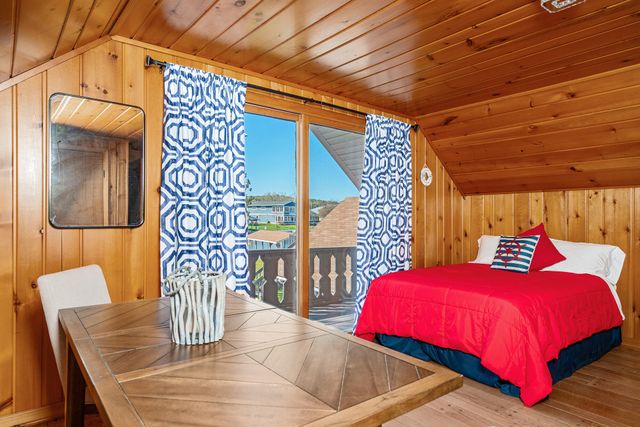 3140 Mingo Trail, Indian River, MI 49749