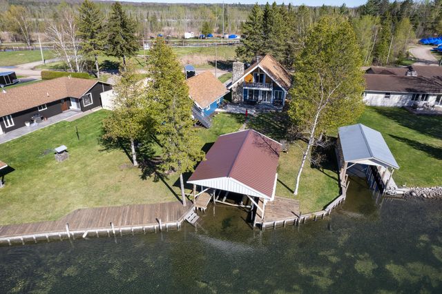 3140 Mingo Trail, Indian River, MI 49749