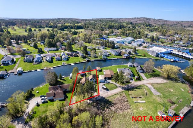 3140 Mingo Trail, Indian River, MI 49749