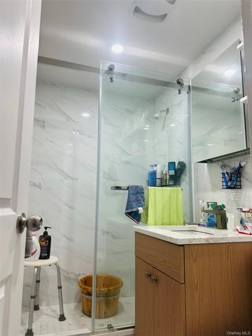 42-55 Colden Street 8N, Flushing, NY 11355