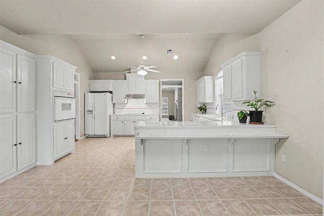 2509 Kingsley Lane, Oklahoma City, OK 73128