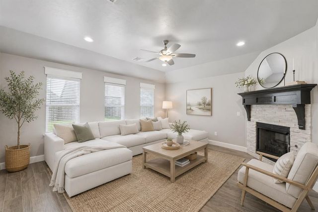 8209 NW 151st Terrace, Edmond, OK 73013