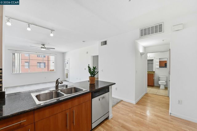 1060 S 3Rd St 202, San Jose, CA 95112