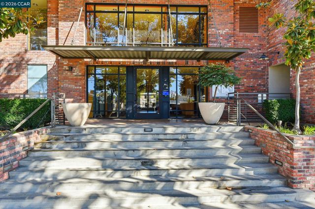 1060 S 3Rd St 202, San Jose, CA 95112