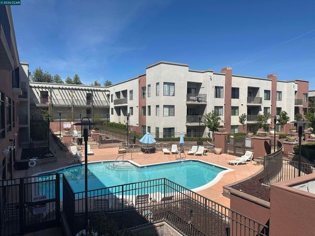 1060 S 3Rd St 202, San Jose, CA 95112