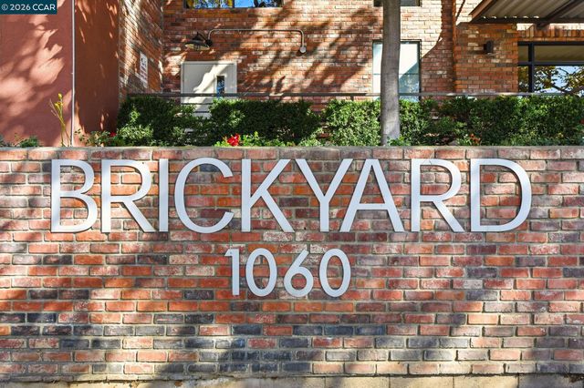 1060 S 3Rd St 202, San Jose, CA 95112