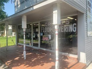 636 N Main Street, Ottawa, KS 66067