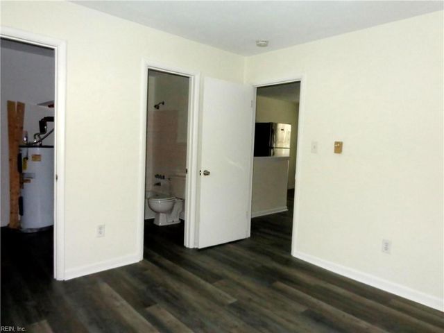 2828 E Ocean View Ave Apt 2, Norfolk, VA 23518