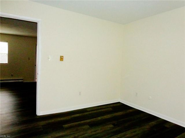 2828 E Ocean View Ave Apt 2, Norfolk, VA 23518