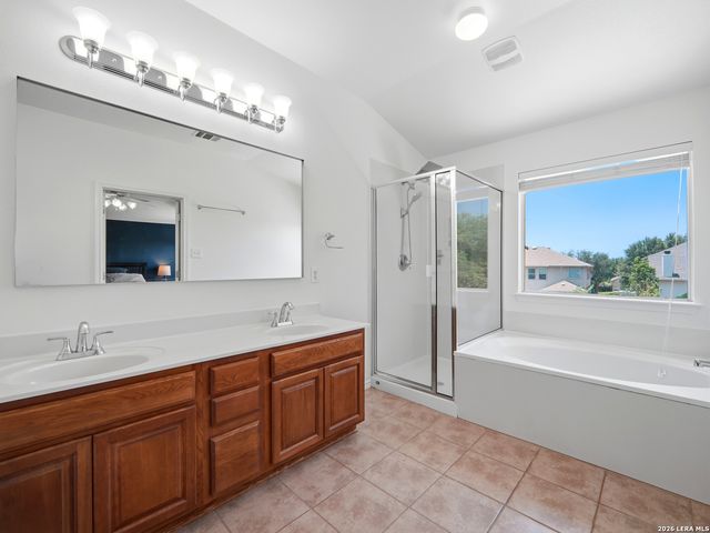 25611 Preserve Crest, San Antonio, TX 78261
