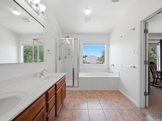 25611 Preserve Crest, San Antonio, TX 78261