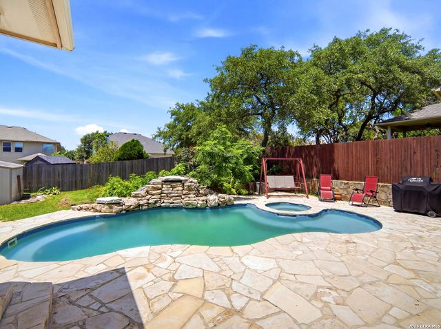25611 Preserve Crest, San Antonio, TX 78261