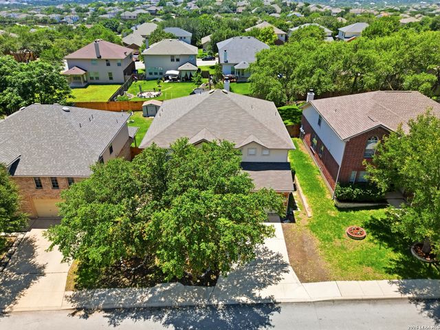 25611 Preserve Crest, San Antonio, TX 78261