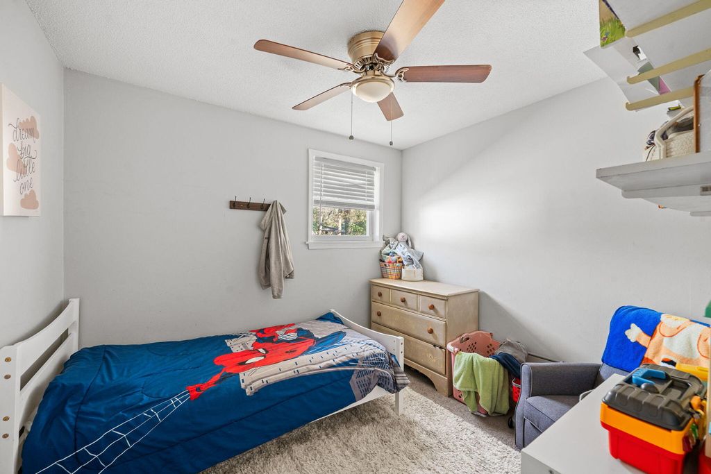 Image 15 of property listing at 118 Froman Drive, Summerville, SC 29483