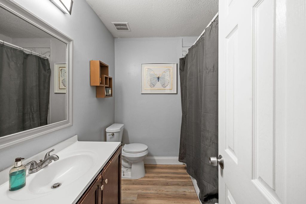 Image 17 of property listing at 118 Froman Drive, Summerville, SC 29483