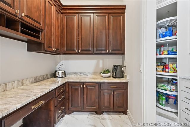 4209 S Nogal Avenue, Broken Arrow, OK 74011