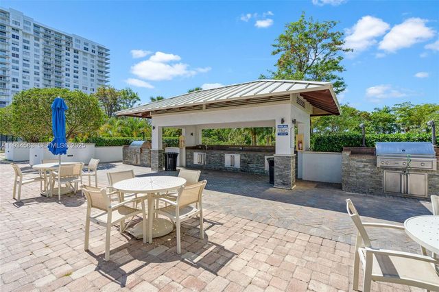 2801 NE 183rd St 510W, Aventura, FL 33160