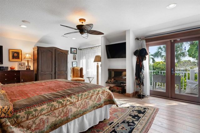 213 OAK AVENUE, Anna Maria, FL 34216