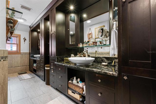 213 OAK AVENUE, Anna Maria, FL 34216