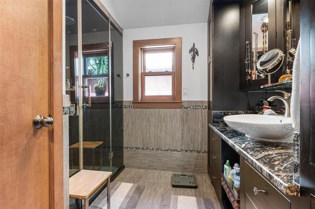 213 OAK AVENUE, Anna Maria, FL 34216