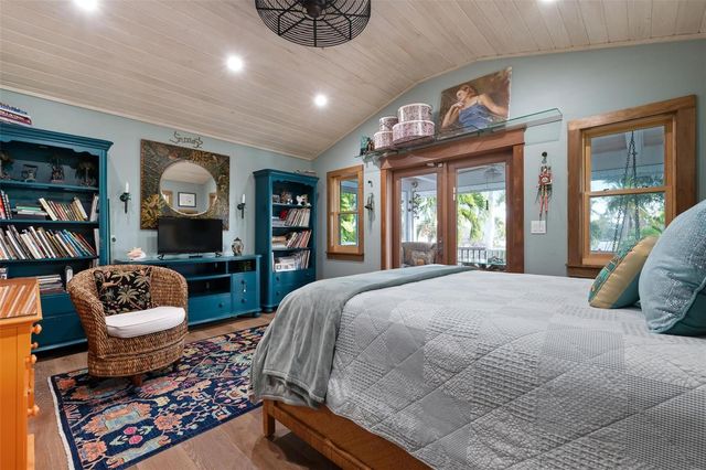 213 OAK AVENUE, Anna Maria, FL 34216