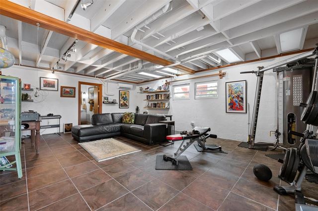 213 OAK AVENUE, Anna Maria, FL 34216