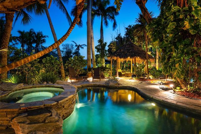 213 OAK AVENUE, Anna Maria, FL 34216